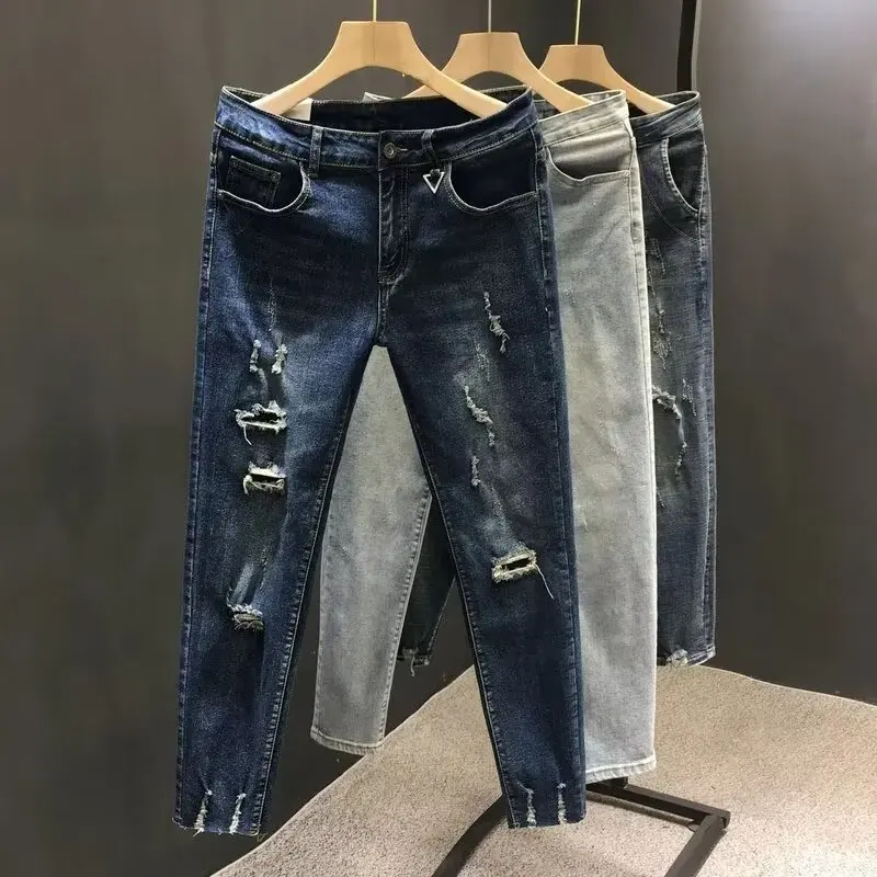 Мужские модные джинсы-патчворк с рваными элементами, зауженные, эластичные, до щиколотки, летние, тонкие, в стиле ретро, японский дизайн...
Мужские модные джинсы-патчворк с рваными элементами, зауженные, эластичные, до щиколотки, летние, тонкие, в стиле ретро, японский дизайн...