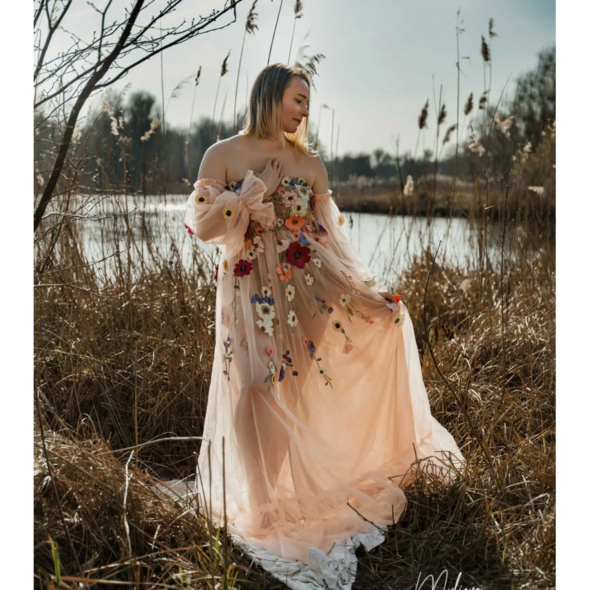 Don&Judy Colorful Organza Off-Shoulder Puffed Sleeves with 3D Daisy Embroidery and Flowy Silhouette Dress For PhotoShoot
Don&Judy Colorful Organza Off-Shoulder Puffed Sleeves with 3D Daisy Embroidery and Flowy Silhouette Dress For PhotoShoot