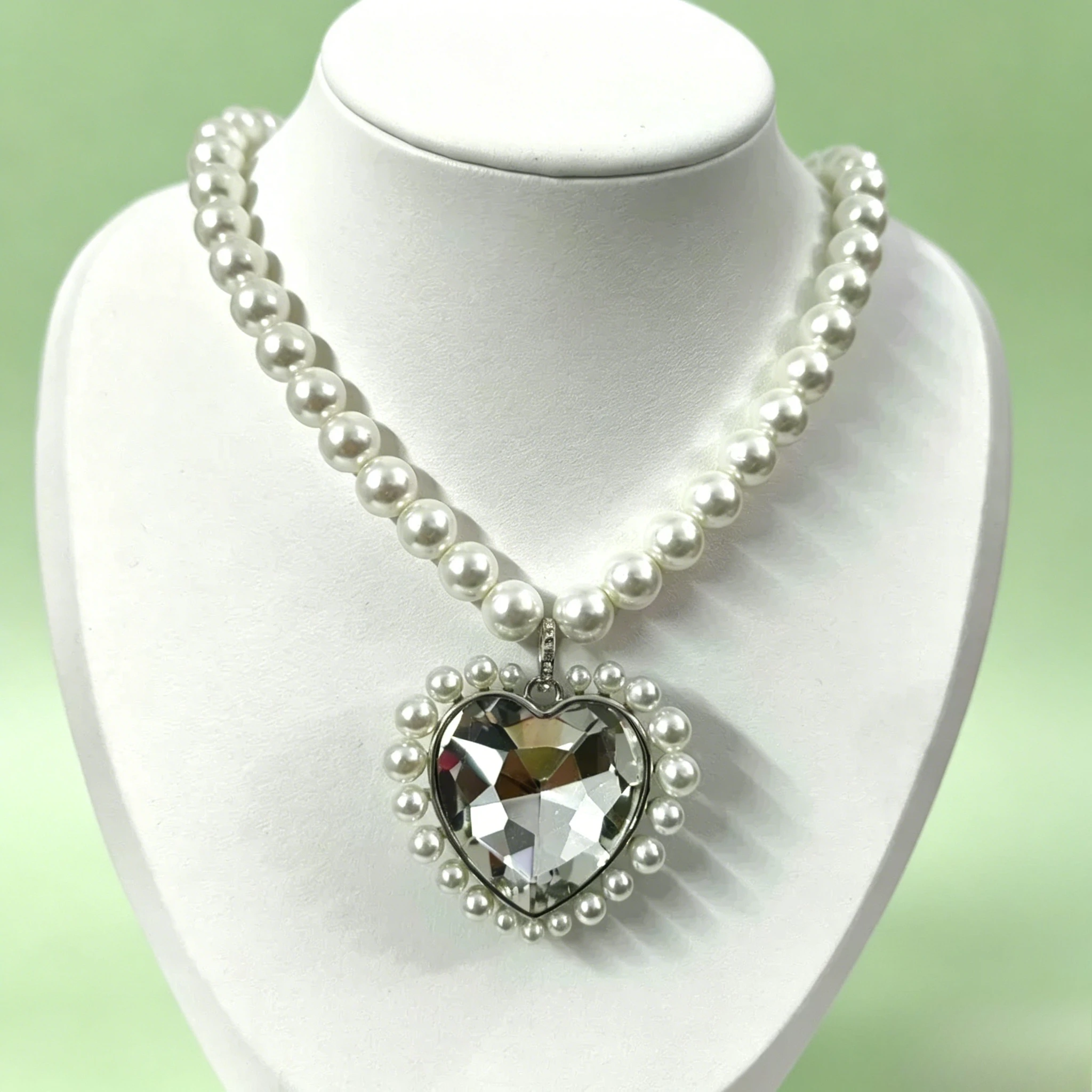 2026 Heart Shaped Jewelry Set,Unique Earrings,Bracelet,Necklace, For Daily, Party, And Banquet Decor
2026 Heart Shaped Jewelry Set,Unique Earrings,Bracelet,Necklace, For Daily, Party, And Banquet Decor