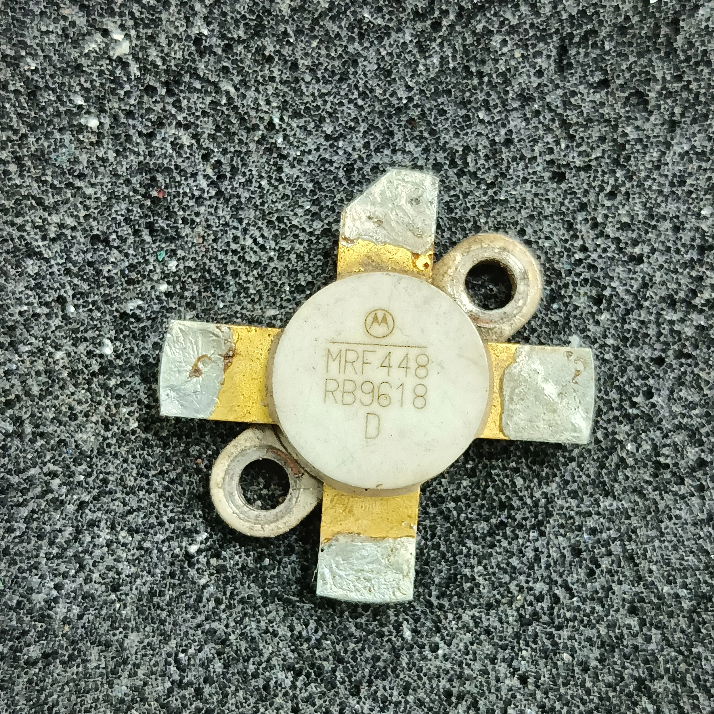 MRF448 1 unit price excluding tax main high Q capacitor RF power amplifier microwave communication module
MRF448 1 unit price excluding tax main high Q capacitor RF power amplifier microwave communication module