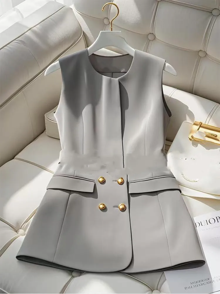 Women Vest Coat Double Breasted Sleeveless Blazers Women Waistcoat Slim Elegant Office Lady Fashion Korean Outerwear Spring 2025
Women Vest Coat Double Breasted Sleeveless Blazers Women Waistcoat Slim Elegant Office Lady Fashion Korean Outerwear Spring 2025