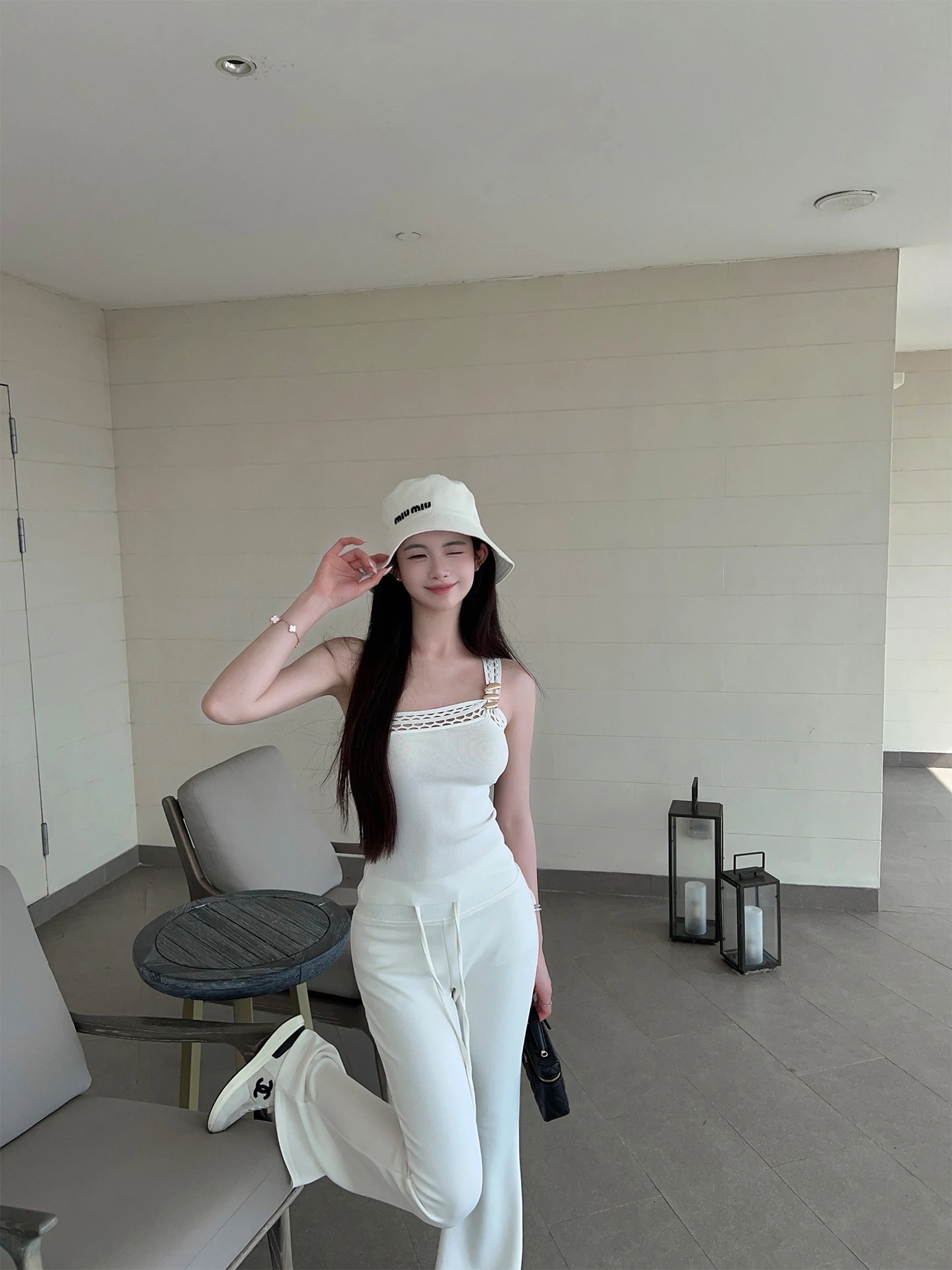 FairyJiang Spring New Style White Single Shoulder Ice Silk Knitted Tube Top Women Sleeveless Inner Wear Casual Slim Fit Vest
FairyJiang Spring New Style White Single Shoulder Ice Silk Knitted Tube Top Women Sleeveless Inner Wear Casual Slim Fit Vest