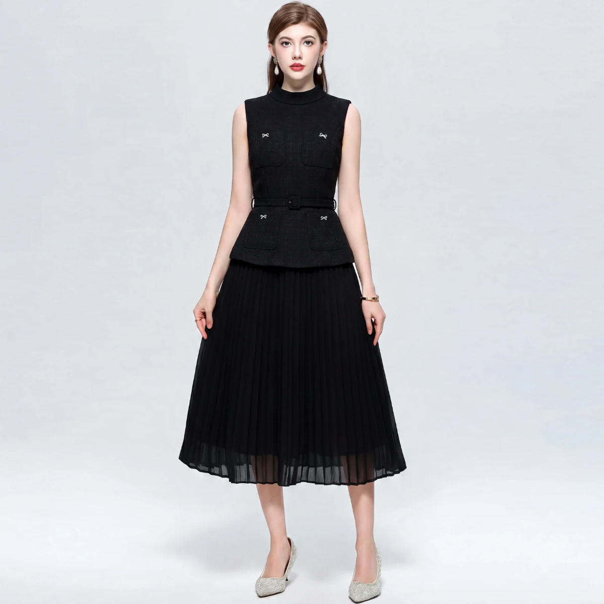Women Sleeveless Tweed Fake Two Piece Dress High Neck Bow Pocket Pleated Skirt Midi Elegant Office Lady Formal Vest Gown
Women Sleeveless Tweed Fake Two Piece Dress High Neck Bow Pocket Pleated Skirt Midi Elegant Office Lady Formal Vest Gown