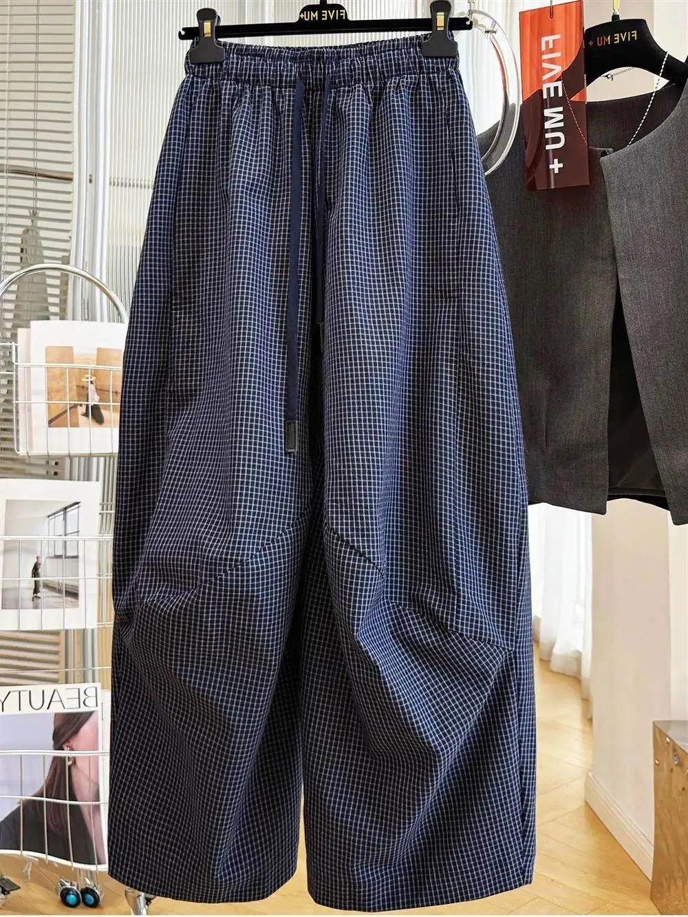 plus Size Casual Wide Leg Pants Women's Spring Summer Plaid Loose Fit High Waist Straight Cut Slimming Long Trousers
plus Size Casual Wide Leg Pants Women's Spring Summer Plaid Loose Fit High Waist Straight Cut Slimming Long Trousers
