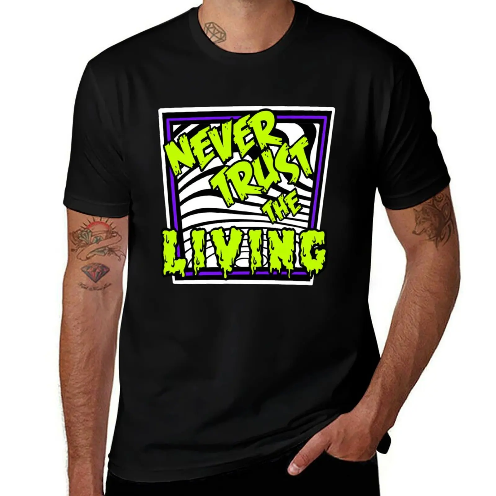 Футболки Never Trust the Living, футболки с рисунком, мужская одежда с рисунком
Футболки Never Trust the Living, футболки с рисунком, мужская одежда с рисунком