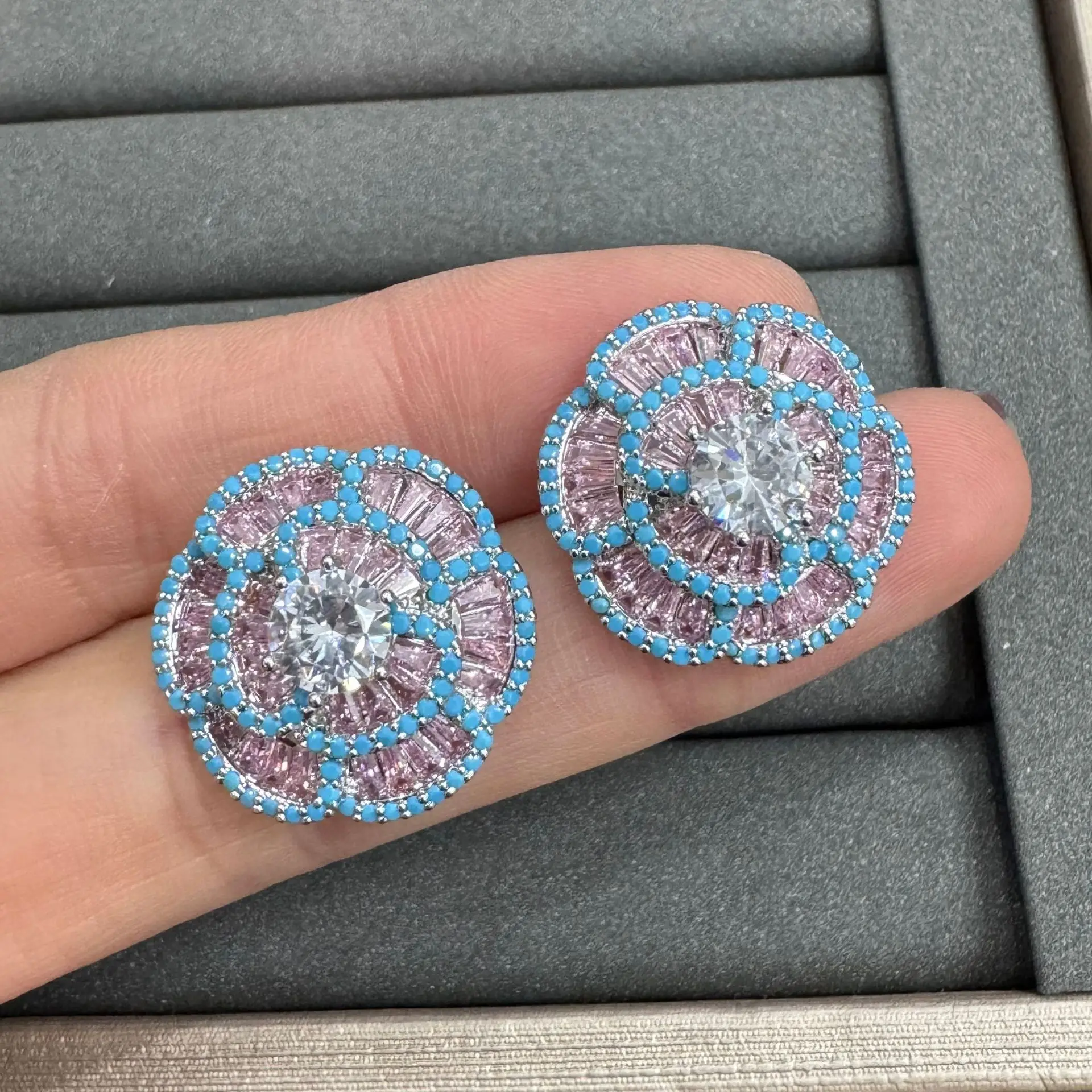 zircon stud earrings flower petals shiny jewelry blue pink white black floral earrings for women
zircon stud earrings flower petals shiny jewelry blue pink white black floral earrings for women