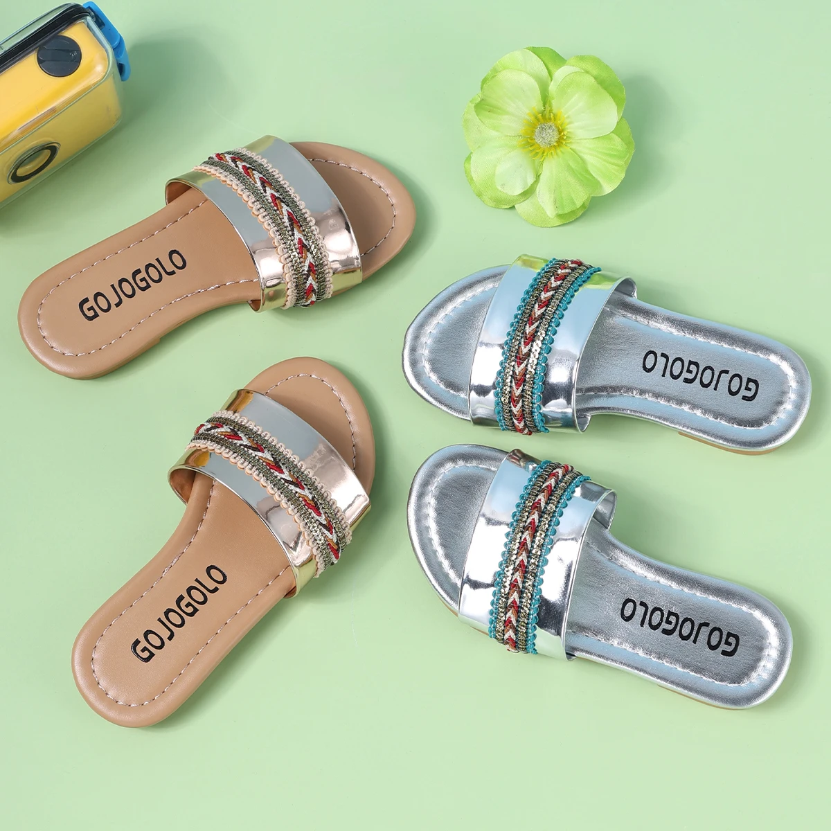 Summer 2025 New Hot Sale Bohemian Ethnic Style Slippers Kids Fashion Vintage Rhinestone Sparkling Fashion Princess Beach Shoes
Summer 2025 New Hot Sale Bohemian Ethnic Style Slippers Kids Fashion Vintage Rhinestone Sparkling Fashion Princess Beach Shoes