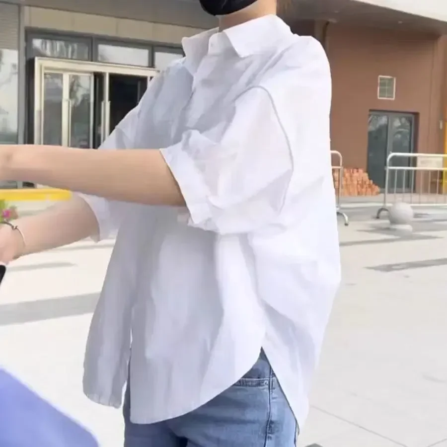 Cotton Mid-sleeve Thin Woman Blous Shir 2024 Summer New Loose Fashion Irregular Shirt Casual Vacation Top Korean Women's Clothes
Cotton Mid-sleeve Thin Woman Blous Shir 2024 Summer New Loose Fashion Irregular Shirt Casual Vacation Top Korean Women's Clothes