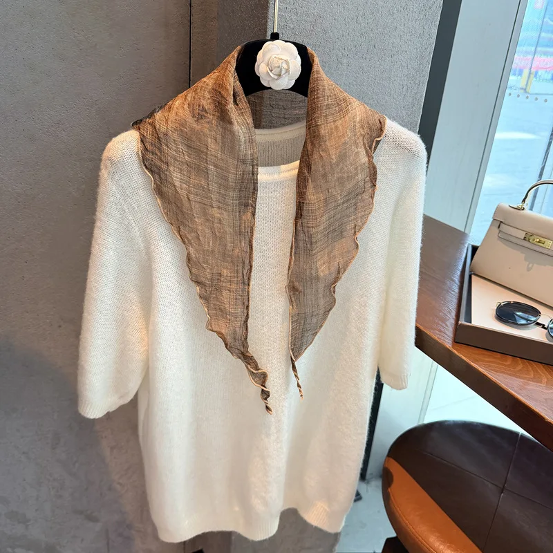 Trendy Versatile and Comfortable Neck Protection Scarf with Decorative Fine Grid Triangular Scarf, Photo Silk Scarf
Trendy Versatile and Comfortable Neck Protection Scarf with Decorative Fine Grid Triangular Scarf, Photo Silk Scarf