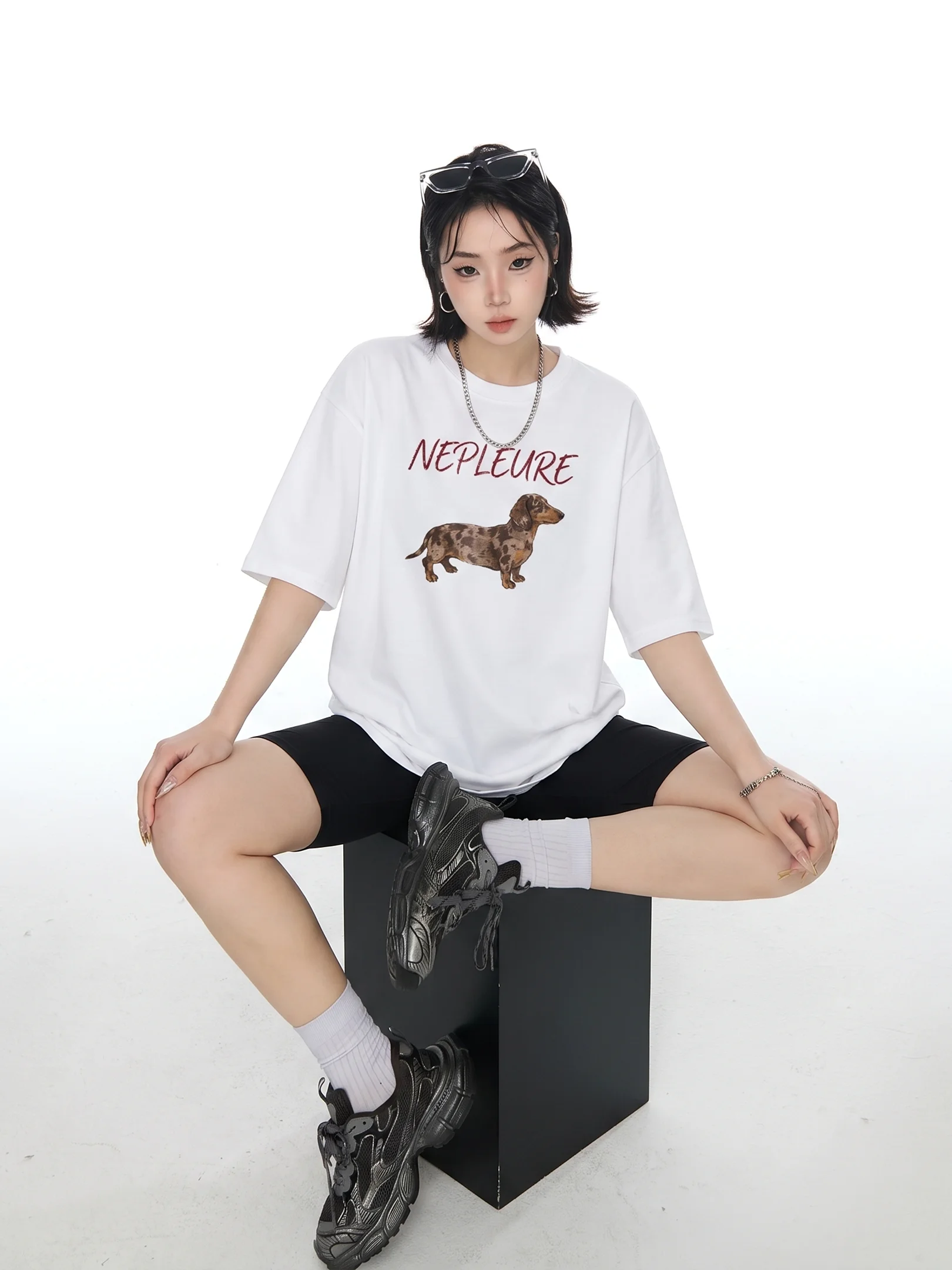 Retro Cotton T-Shirt Women's Short Sleeve Loose Fit Couple's Shirt American Dog Print Casual Style round Neck Top
Retro Cotton T-Shirt Women's Short Sleeve Loose Fit Couple's Shirt American Dog Print Casual Style round Neck Top