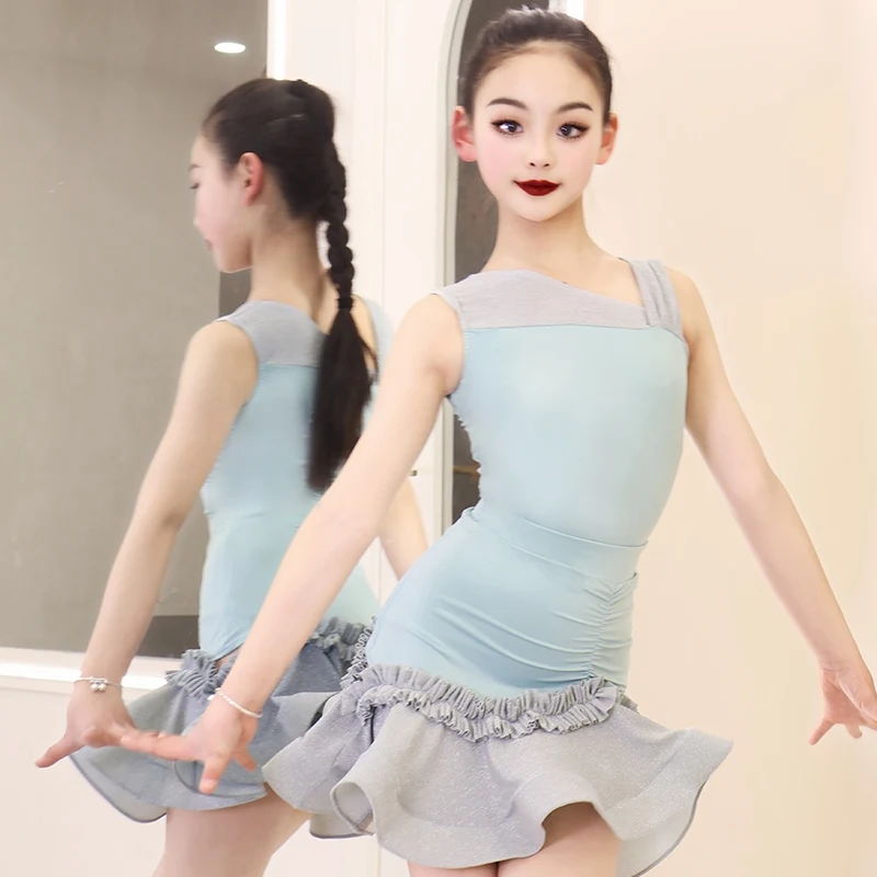 Summer New Latin Dance Costume Kids Dancing Performance Clothes Girls Samba Training Clothes Sleeveless Practice Clothes XH2638
Summer New Latin Dance Costume Kids Dancing Performance Clothes Girls Samba Training Clothes Sleeveless Practice Clothes XH2638