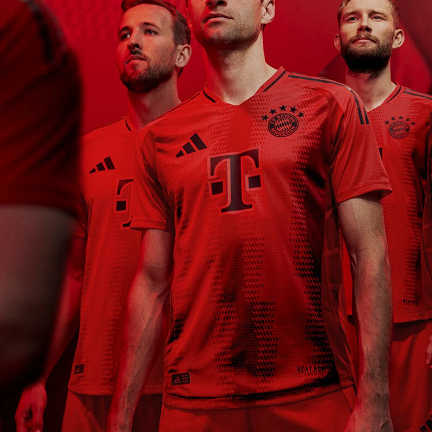 Adidas Official Genuine Bayern Player Version Men's Football Sports Short Sleeve Jersey JE9269
Adidas Official Genuine Bayern Player Version Men's Football Sports Short Sleeve Jersey JE9269