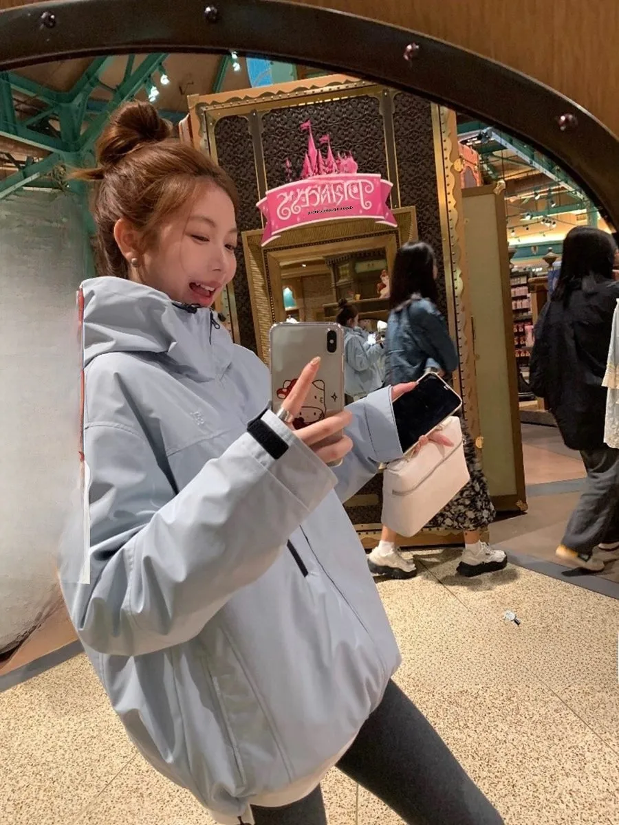 Женская куртка-трансформер 3-в-1 с пуховым наполнителем, теплая осенне-зимняя, со съемной внутренней подкладкой, на молнии, в корейском стиле
Женская куртка-трансформер 3-в-1 с пуховым наполнителем, теплая осенне-зимняя, со съемной внутренней подкладкой, на молнии, в корейском стиле