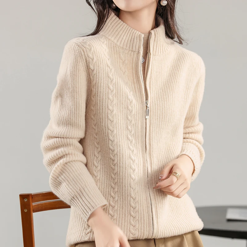 Winter Wool Zipper Cardigan Women's Semi-High Neck Solid Color Twisted Long-Sleeved Sweater Coat Loose Slim Knit Cardigan
Winter Wool Zipper Cardigan Women's Semi-High Neck Solid Color Twisted Long-Sleeved Sweater Coat Loose Slim Knit Cardigan