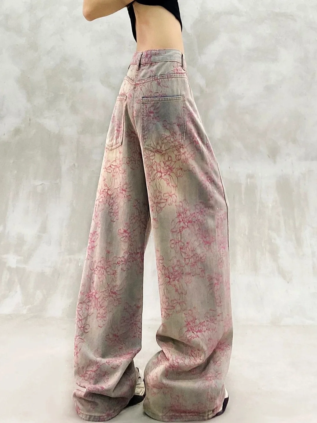 Summer 2026 Casual Loose Wide Leg Jeans High Waist Patchwork Washed Denim Pants Retro Embroidery Rhinestone Women's Casual Jeans
Summer 2026 Casual Loose Wide Leg Jeans High Waist Patchwork Washed Denim Pants Retro Embroidery Rhinestone Women's Casual Jeans