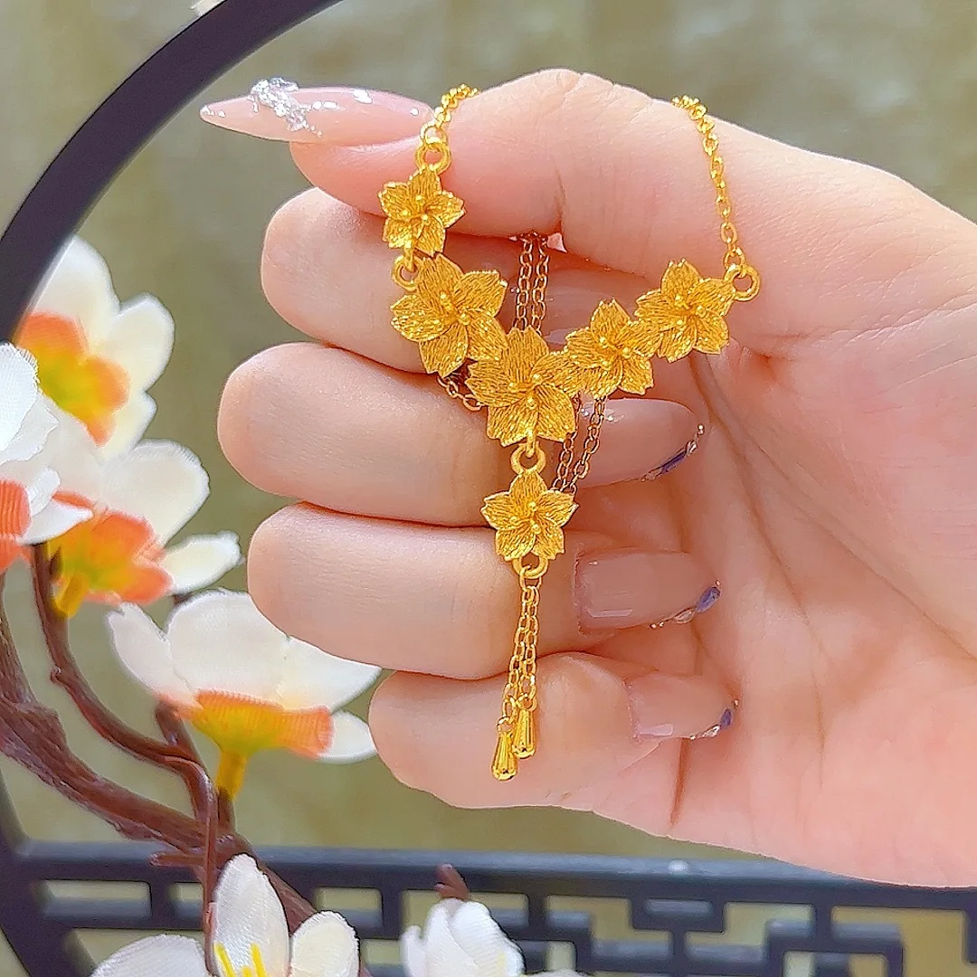 Luxury 24K 9999 Pure Gold real gold Women's three-petal grass clavicle necklace meets lucky flower necklace
Luxury 24K 9999 Pure Gold real gold Women's three-petal grass clavicle necklace meets lucky flower necklace