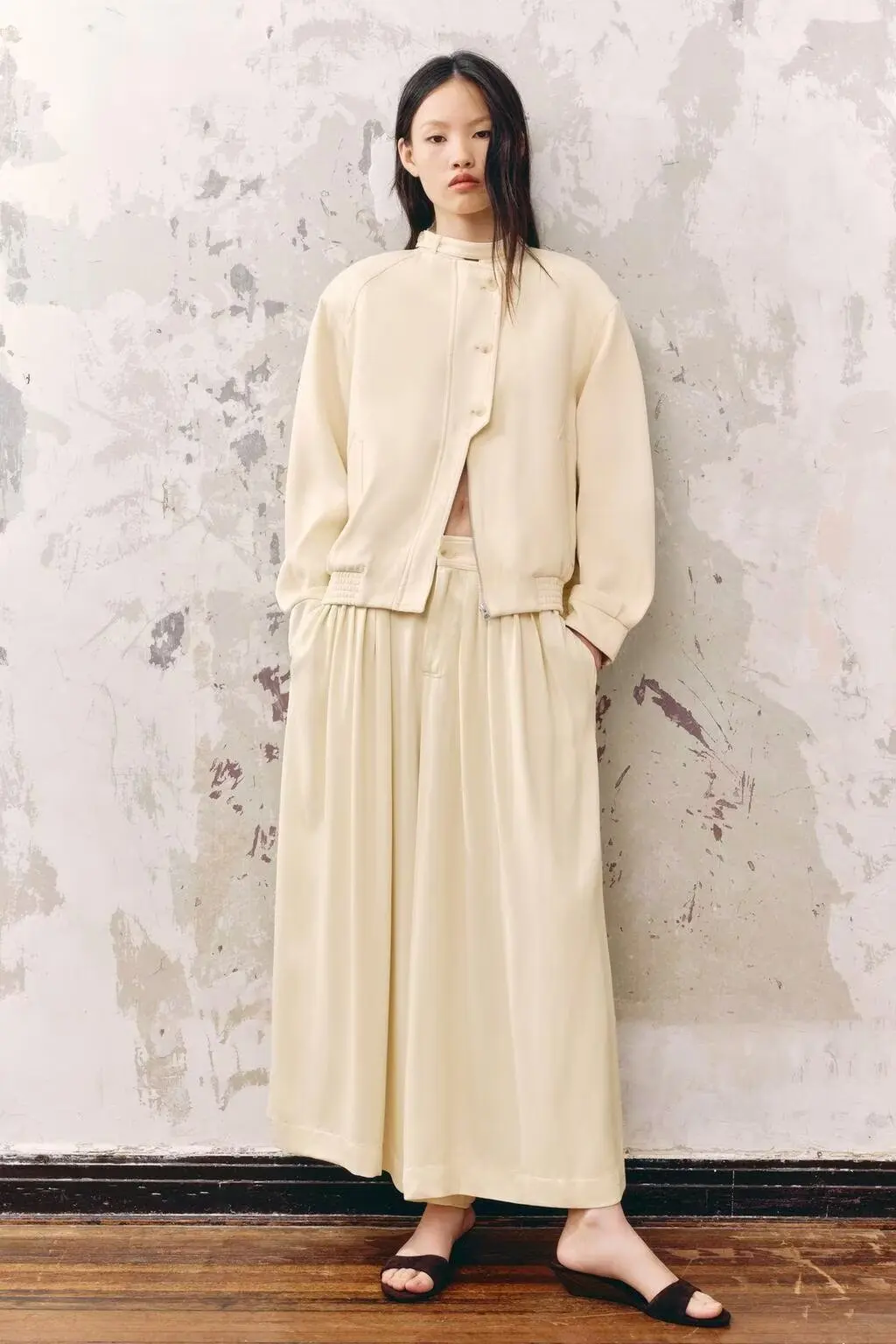 BB6755 2025 Autumn New Women's Fashion Versatile Middle Waist Folded Solid Color Texture Wide Leg Casual Pants 7977823
BB6755 2025 Autumn New Women's Fashion Versatile Middle Waist Folded Solid Color Texture Wide Leg Casual Pants 7977823