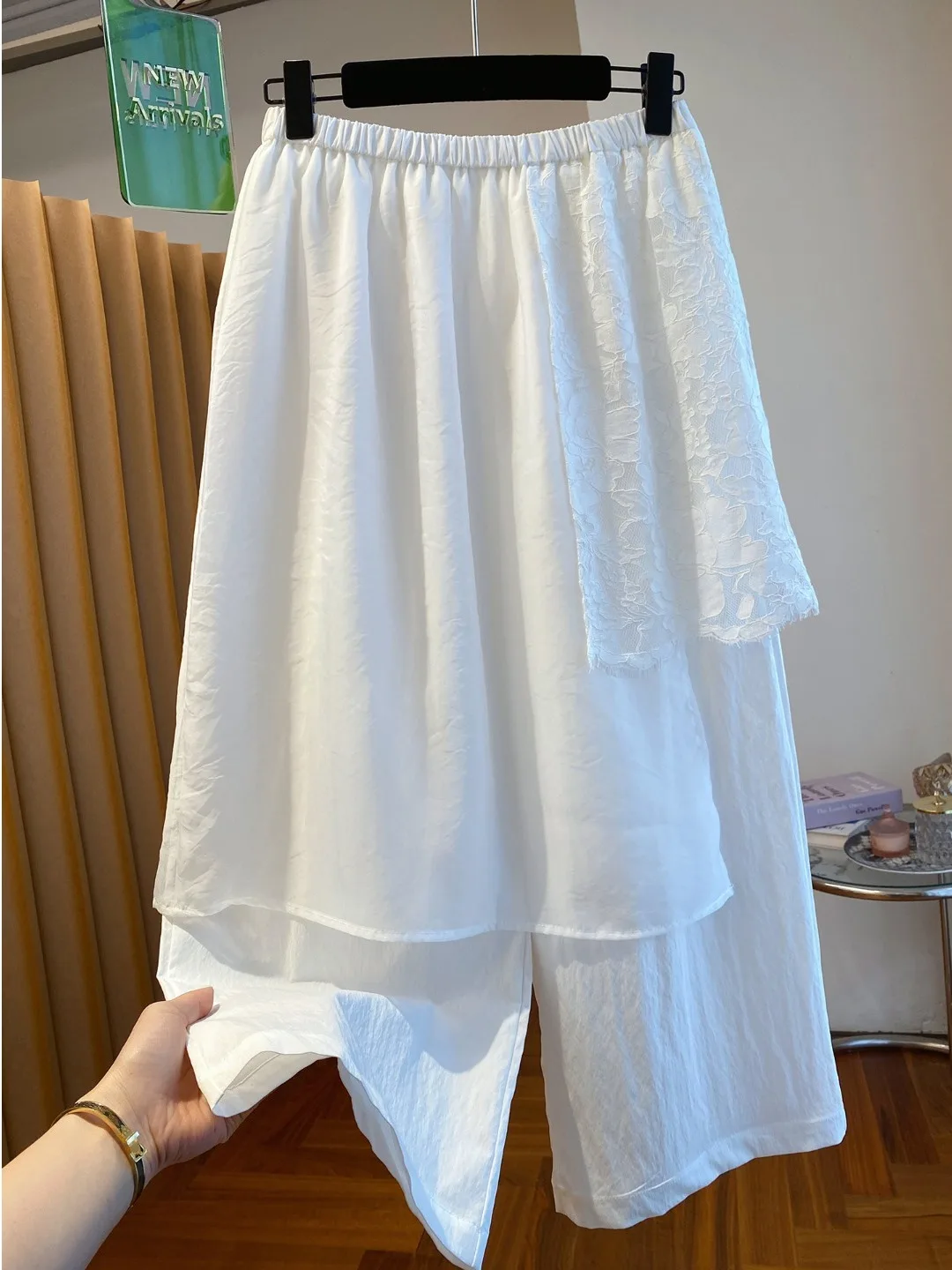 Korean Style White Lace Loose Fit Eighteen Shorts Nine Straight Leg Pants Women's Summer Thin Fabric Casual Trousers
Korean Style White Lace Loose Fit Eighteen Shorts Nine Straight Leg Pants Women's Summer Thin Fabric Casual Trousers