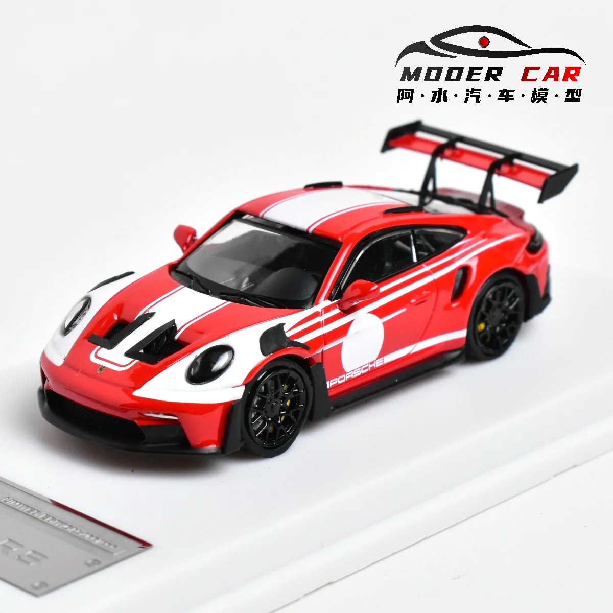 LMLF 1:64 Giftable 911 992 GT3 RS Souvenir Diecast Model Car
LMLF 1:64 Giftable 911 992 GT3 RS Souvenir Diecast Model Car