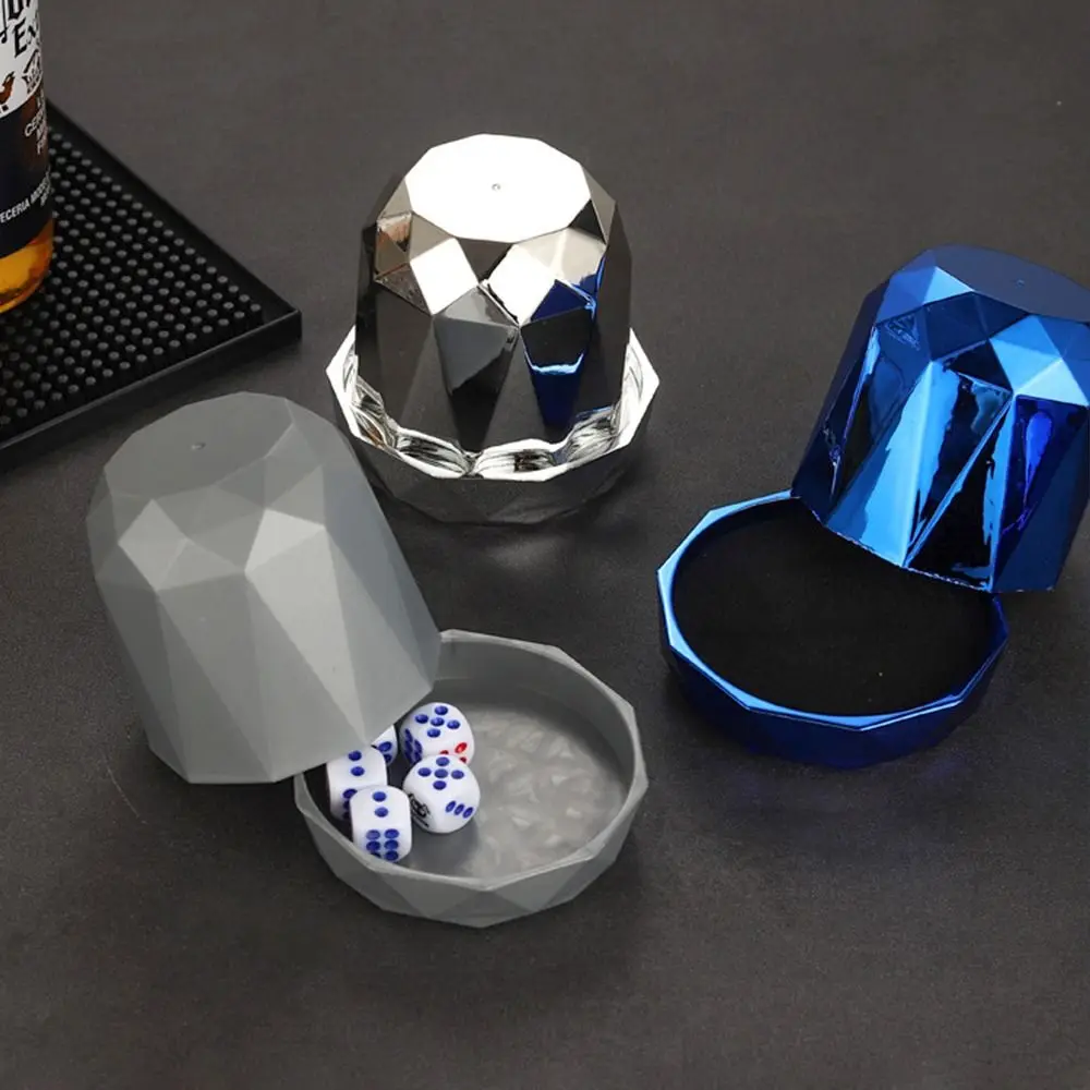 1Pcs Flannel Lining Dice Cup Comfortable Hand Feeling Plastic Dice Container Stable Silient Mute Dices Game Supplies
1Pcs Flannel Lining Dice Cup Comfortable Hand Feeling Plastic Dice Container Stable Silient Mute Dices Game Supplies