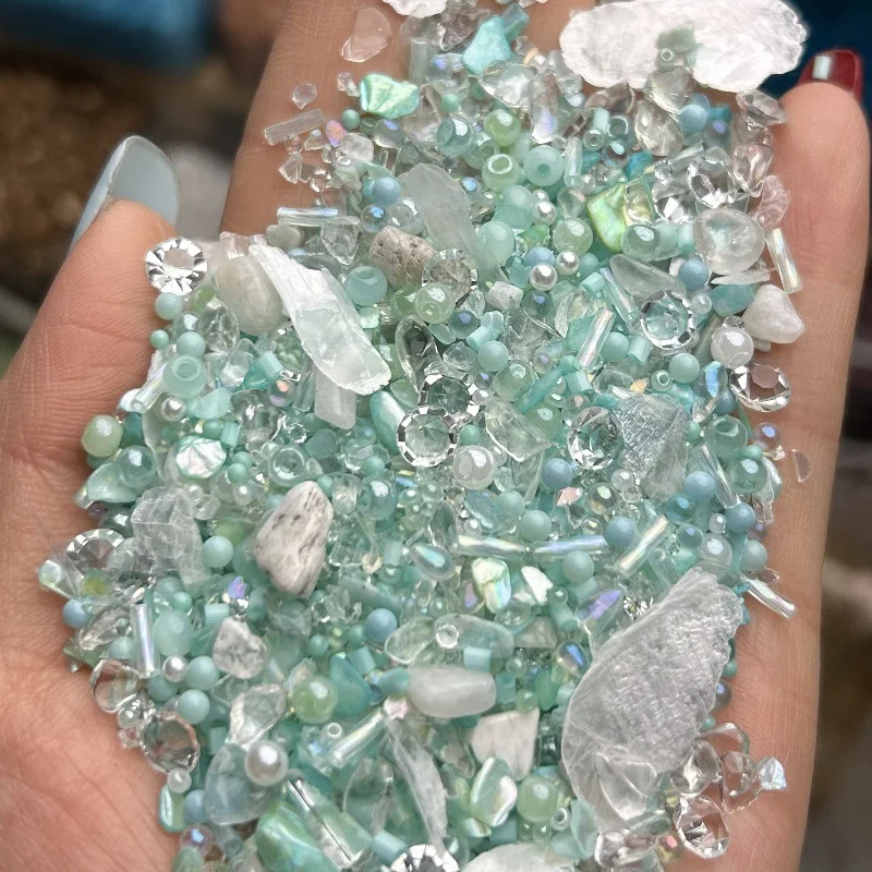 Wholesale! Hot Selling High-end Irregular Storm Crushed Stone and Diamond DIY Handmade Phone Case with Adhesive Filling Material
Wholesale! Hot Selling High-end Irregular Storm Crushed Stone and Diamond DIY Handmade Phone Case with Adhesive Filling Material