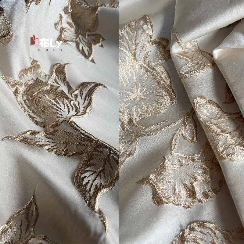 Magnolia relief gold silk three-dimensional jacquard fabric pleated profile women's bag shoes clothing designer fabric
Magnolia relief gold silk three-dimensional jacquard fabric pleated profile women's bag shoes clothing designer fabric