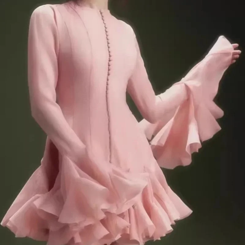 Luxury O Neck Pink Ruffle Button Female Vestidos Fashion Long Sleeve High Waist Prom Dresses Spring New Lady Short Evening Dress
Luxury O Neck Pink Ruffle Button Female Vestidos Fashion Long Sleeve High Waist Prom Dresses Spring New Lady Short Evening Dress