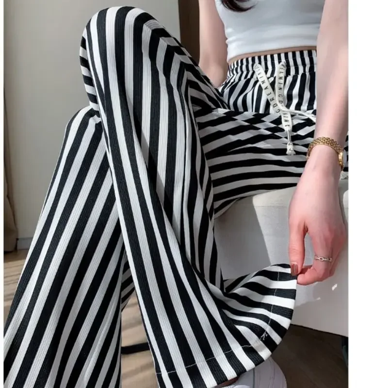 Women's Casual Wide-leg Pants High Waist Straight Pants Summer Loose Fashion Black White Striped Trousers
Women's Casual Wide-leg Pants High Waist Straight Pants Summer Loose Fashion Black White Striped Trousers