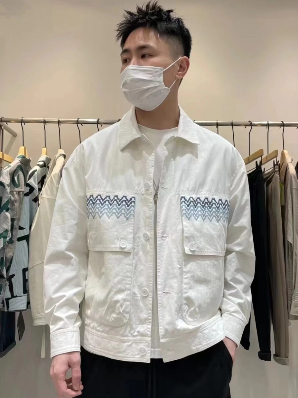 Spring Autumn Hong Kong Style Collar Jacket Men's Patchwork Color Block Loose Thin Casual Outerwear Youth Fashion Polyester
Spring Autumn Hong Kong Style Collar Jacket Men's Patchwork Color Block Loose Thin Casual Outerwear Youth Fashion Polyester