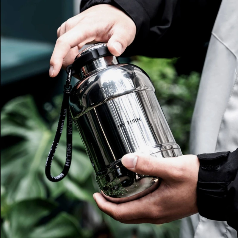 Simple Stainless Steel Insulated Water Bottle Large Capacity for Men Outdoor Sports Camping Durable BPA Free Leak Proof Flask
Simple Stainless Steel Insulated Water Bottle Large Capacity for Men Outdoor Sports Camping Durable BPA Free Leak Proof Flask