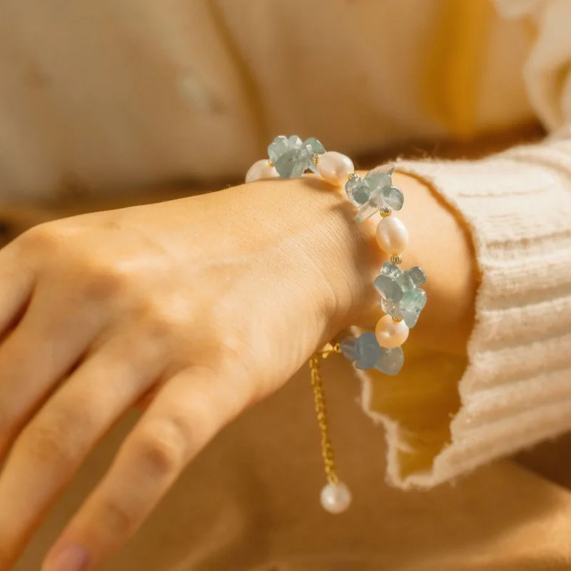 Luxury Fashion Natural Pearl Sea Blue Natural Stone Charm Bracelet Women New Stainless Steel Bracelet Jewelry Accessories Gift
Luxury Fashion Natural Pearl Sea Blue Natural Stone Charm Bracelet Women New Stainless Steel Bracelet Jewelry Accessories Gift