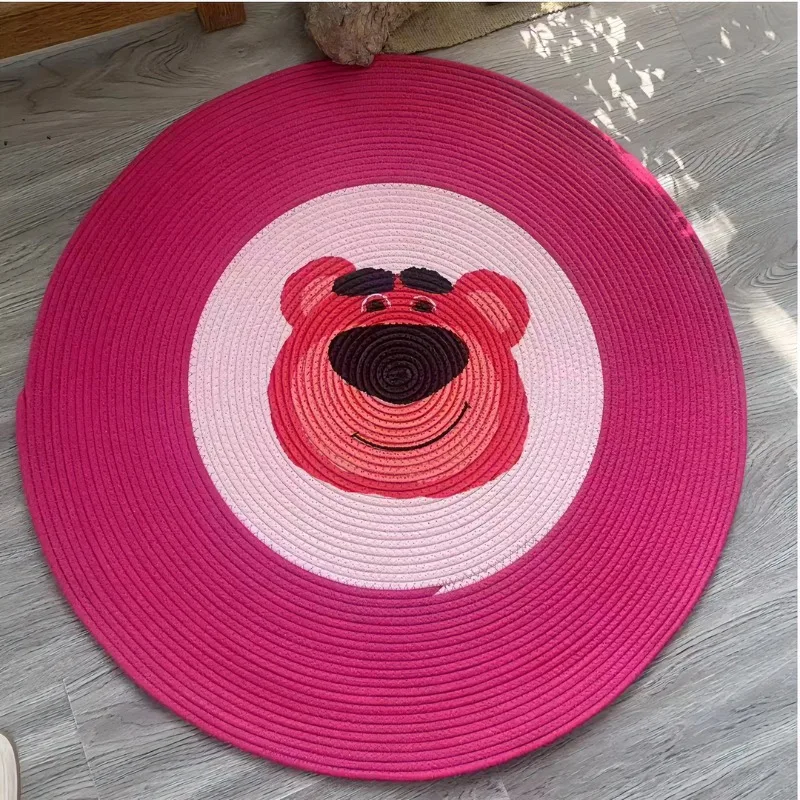 Серия Disney Lotso, детская спальня, гостиная, милый простой и модный мультяшный портативный утолщенный круглый коврик для ухода
Серия Disney Lotso, детская спальня, гостиная, милый простой и модный мультяшный портативный утолщенный круглый коврик для ухода