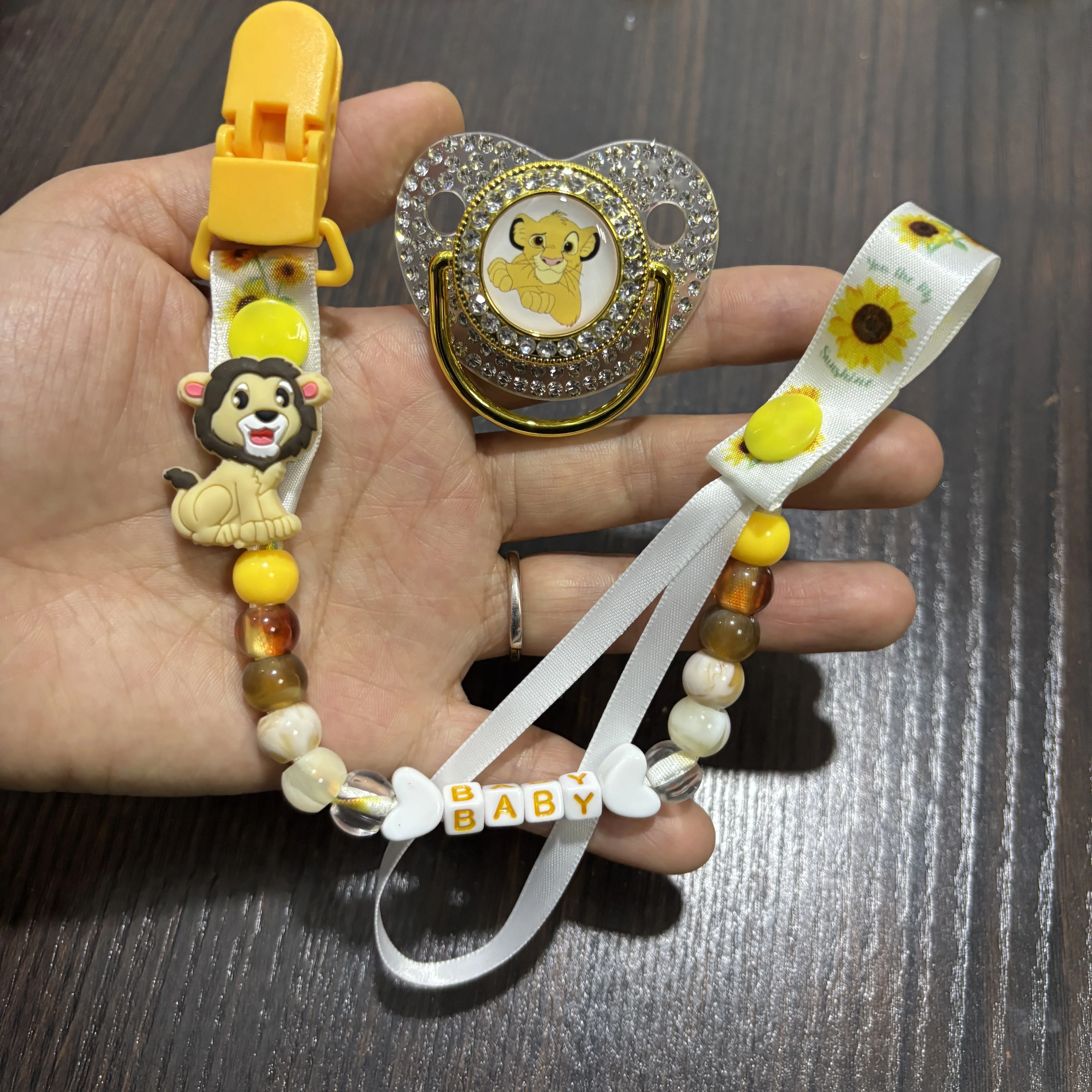 Anime Newborn Style Chewable Baby pacifier Nipple Kawaii Baby Comforter pacifier Chain Clip Food Grade Silicone Baby Nipple
Anime Newborn Style Chewable Baby pacifier Nipple Kawaii Baby Comforter pacifier Chain Clip Food Grade Silicone Baby Nipple