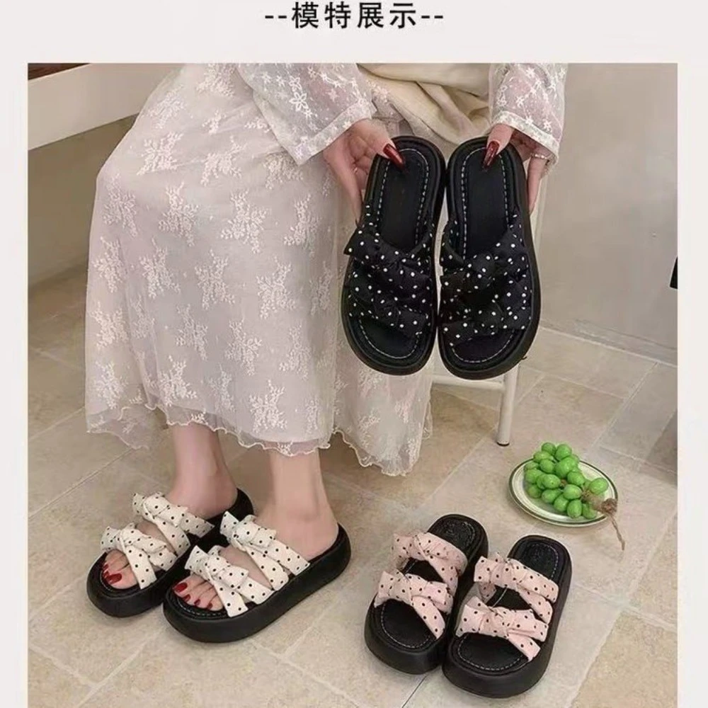 Polka Dot Double Bow Slides Platform Casual Slippers Novelty Design Comfortable Non-Slip Outdoor Sandals for Women Trendy
Polka Dot Double Bow Slides Platform Casual Slippers Novelty Design Comfortable Non-Slip Outdoor Sandals for Women Trendy
