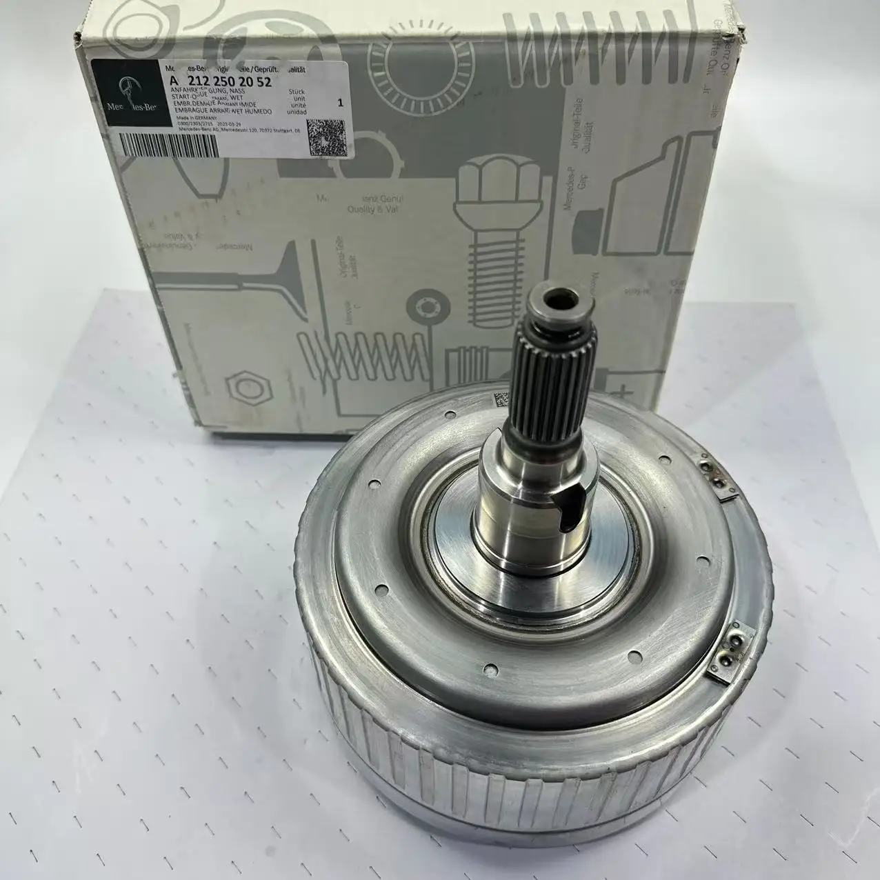 724.2 Wet Transmission Starter Clutch Original New Part Number A2122502052 Applicable (w222, V222, X222)
724.2 Wet Transmission Starter Clutch Original New Part Number A2122502052 Applicable (w222, V222, X222)