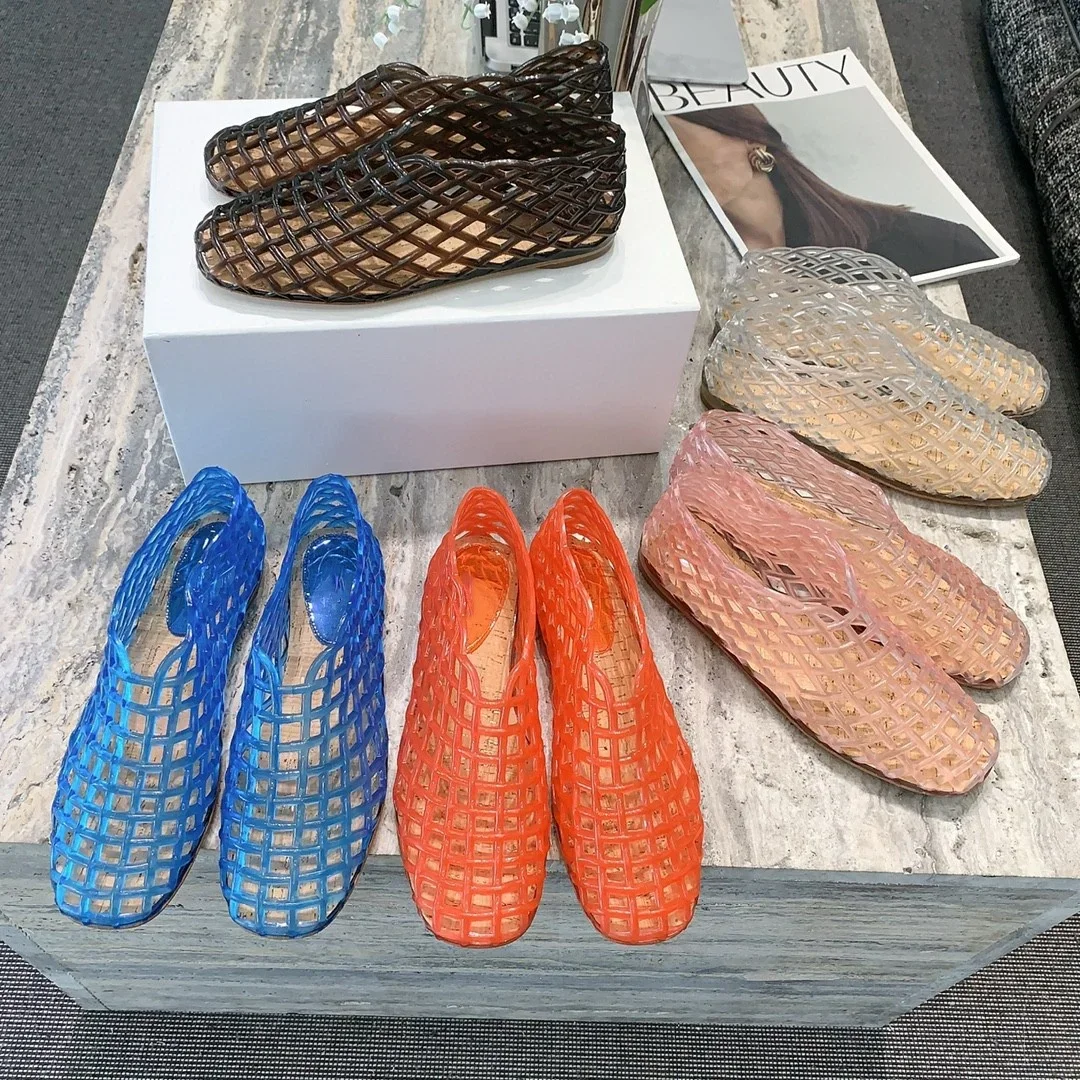 2024 Summer Casual Sandals fashion Round Toe Genuine Leather Round Head Hole Shoes Top Flat Shoes Rubber Jelly Color Beach Shoes
2024 Summer Casual Sandals fashion Round Toe Genuine Leather Round Head Hole Shoes Top Flat Shoes Rubber Jelly Color Beach Shoes