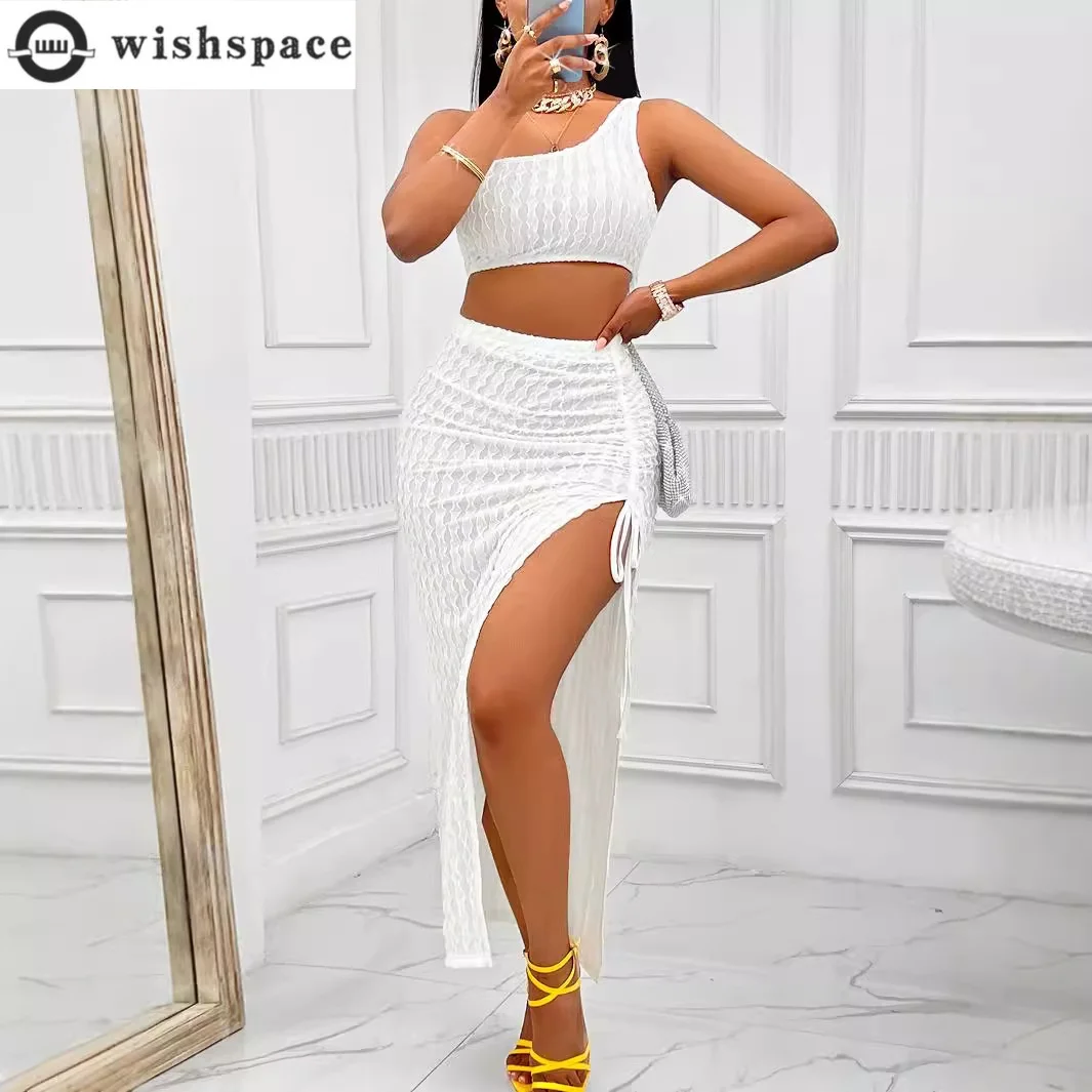 Summer New Single Shoulder Chest Wrapped Top Vest, High Waist Split Half Skirt Two-piece Set, Elegant Women's Skirt Set
Summer New Single Shoulder Chest Wrapped Top Vest, High Waist Split Half Skirt Two-piece Set, Elegant Women's Skirt Set