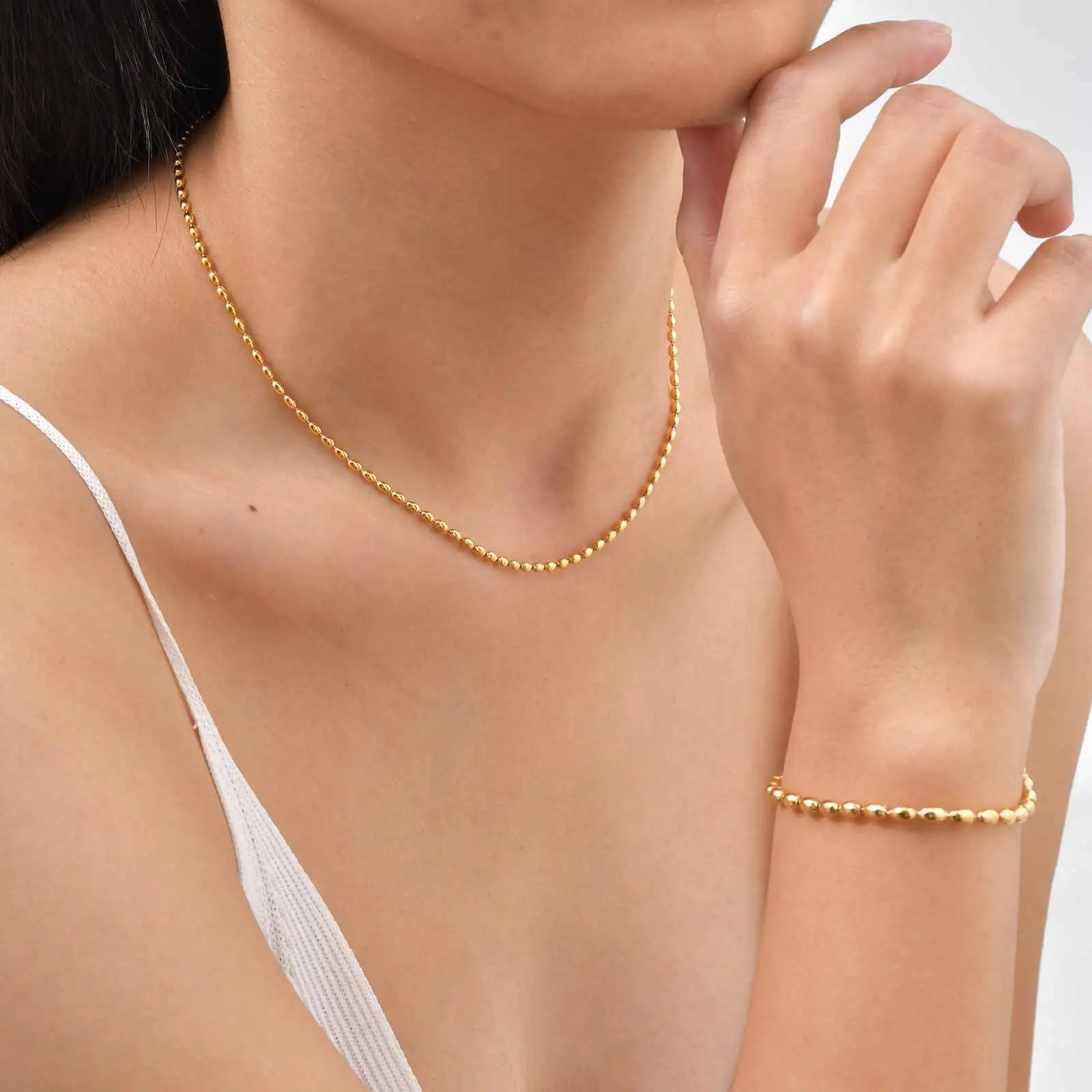Vnox 18K Gold Plated Luxury Classic Oval Beads Chain Necklace Bracelet Set, Trendy Stainless Steel Jewelry for Women Girl Gifts
Vnox 18K Gold Plated Luxury Classic Oval Beads Chain Necklace Bracelet Set, Trendy Stainless Steel Jewelry for Women Girl Gifts