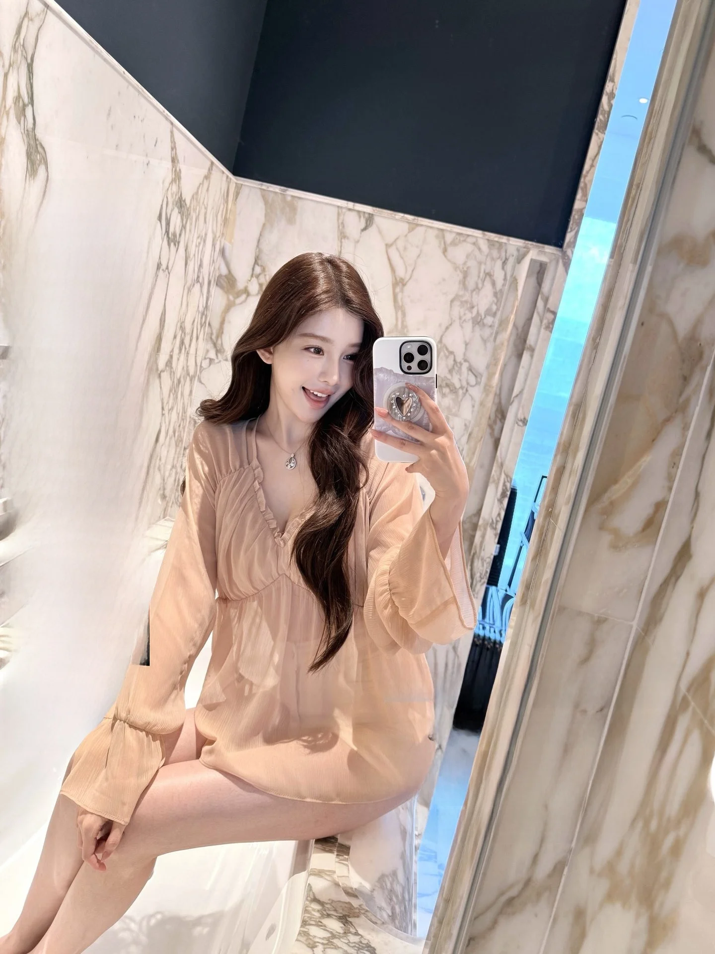 Korean Rainy Night Chiffon Sleeveless V-Neck Long Sleeve Lantern Sleeve Shirt Women's Shoulder-baring Summer Lightweight Shirt
Korean Rainy Night Chiffon Sleeveless V-Neck Long Sleeve Lantern Sleeve Shirt Women's Shoulder-baring Summer Lightweight Shirt