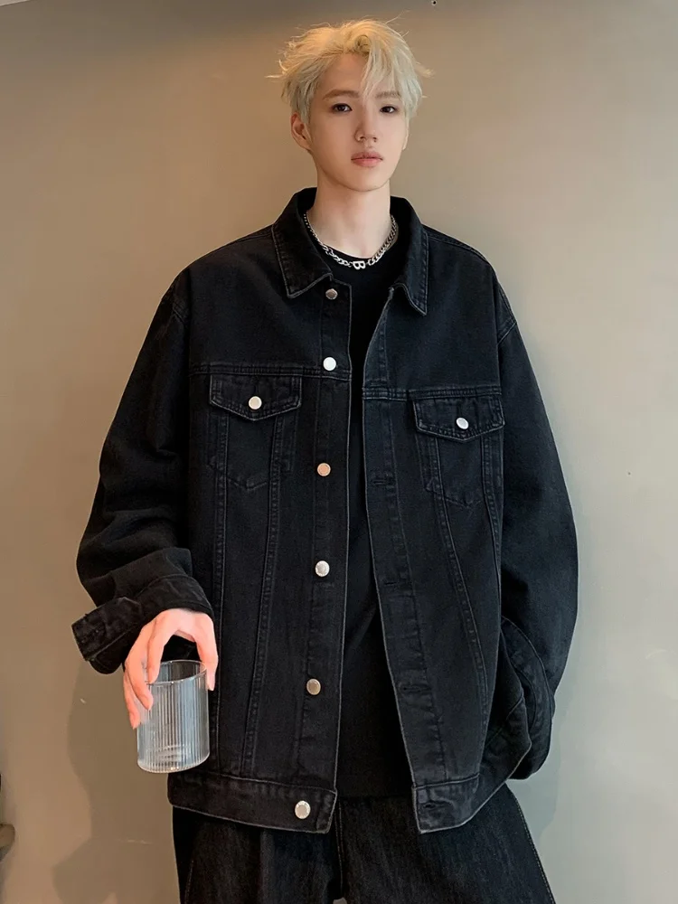 Мужская джинсовая куртка свободного кроя с отложным воротником, в рабочем стиле, с длинными рукавами, модная, осенне-весенняя, винтажная, в стиле High Street
Мужская джинсовая куртка свободного кроя с отложным воротником, в рабочем стиле, с длинными рукавами, модная, осенне-весенняя, винтажная, в стиле High Street