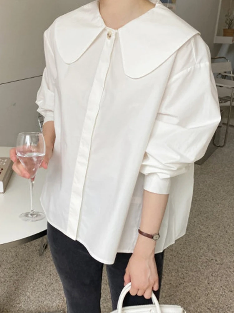 Elegant White Long Sleeve Doll Collar Loose Women's Shirt Spring 2024 Korean Style Commute Fashion Pure Color Button Detail
Elegant White Long Sleeve Doll Collar Loose Women's Shirt Spring 2024 Korean Style Commute Fashion Pure Color Button Detail