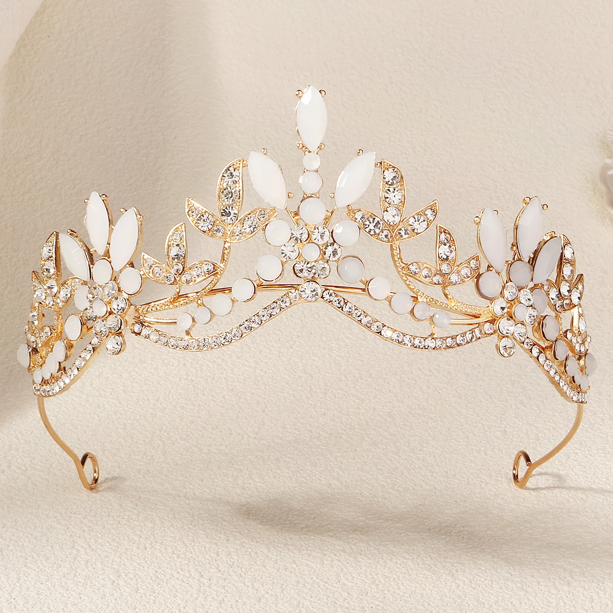 Efily Gold Classic Fashion Crystal Crown Handmade Flower Rhinestone Alloy Crown Hair Accessories Jewelry Items For Wedding
Efily Gold Classic Fashion Crystal Crown Handmade Flower Rhinestone Alloy Crown Hair Accessories Jewelry Items For Wedding