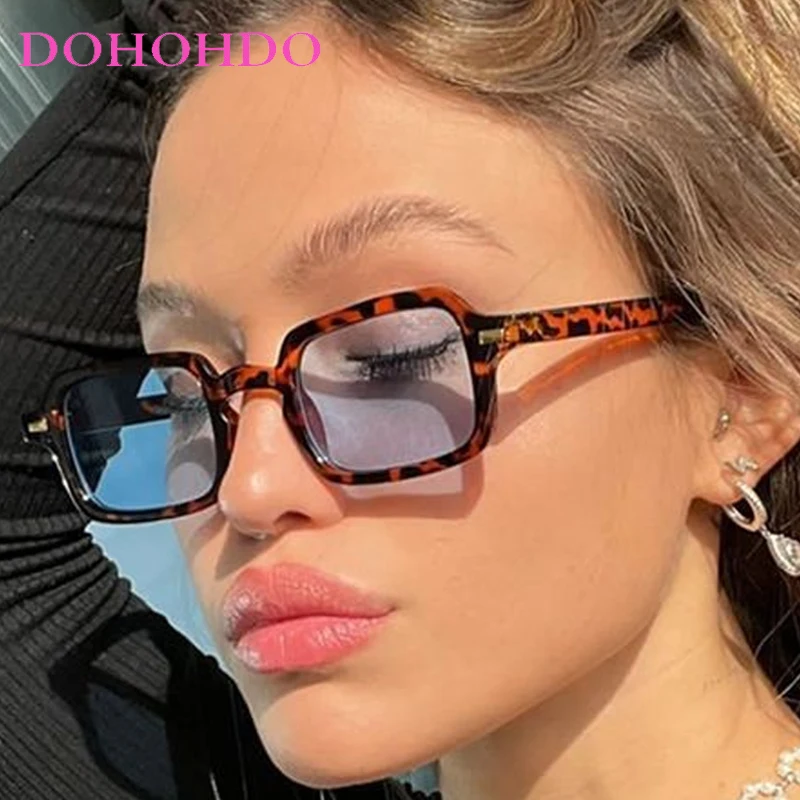 Retro Small Square Rivets Decorate Trendy Summer Women Sunglasses Brand Designer Men Sunglass Travel Drive Shades Ladies UV400
Retro Small Square Rivets Decorate Trendy Summer Women Sunglasses Brand Designer Men Sunglass Travel Drive Shades Ladies UV400