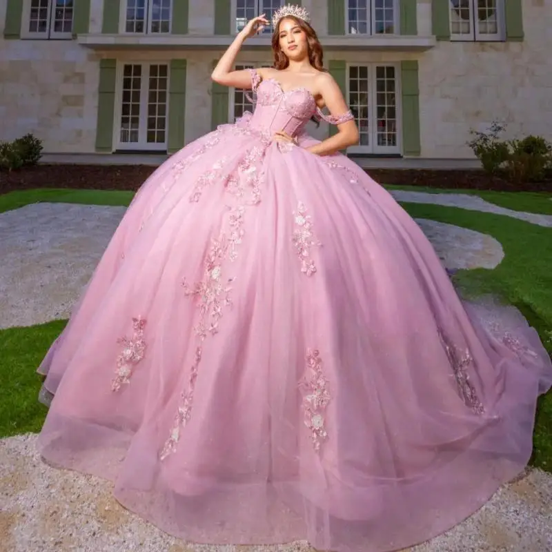 Pink Shiny Ball Gown Quinceanera Dresses Off The Shoulder Appliques Lace Beading Crystal Tull Sweet 16 Dress Vestido De 15 Anos
Pink Shiny Ball Gown Quinceanera Dresses Off The Shoulder Appliques Lace Beading Crystal Tull Sweet 16 Dress Vestido De 15 Anos