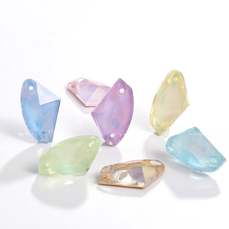 Glass Crystals Sew on Beads For Decoration Flat Back Rhinestones for Sewing in Clothes and Wedding Dress Stones for Needlework
Glass Crystals Sew on Beads For Decoration Flat Back Rhinestones for Sewing in Clothes and Wedding Dress Stones for Needlework