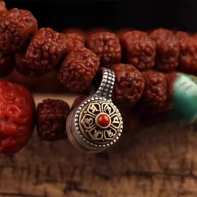 Vintage Tibetan Ethnic Red Agate Six Syllable Mantra Miniature Clasp Side Hanging Counter Spacer Pendant for DIY Beads Jewelry
Vintage Tibetan Ethnic Red Agate Six Syllable Mantra Miniature Clasp Side Hanging Counter Spacer Pendant for DIY Beads Jewelry