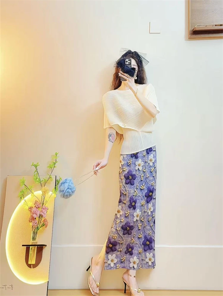 Spring 2026 Floral Print Half Skirt Elegant Lightweight Pleated Slimming Women's Loose Fit Short Sleeve Knitted Dress
Spring 2026 Floral Print Half Skirt Elegant Lightweight Pleated Slimming Women's Loose Fit Short Sleeve Knitted Dress