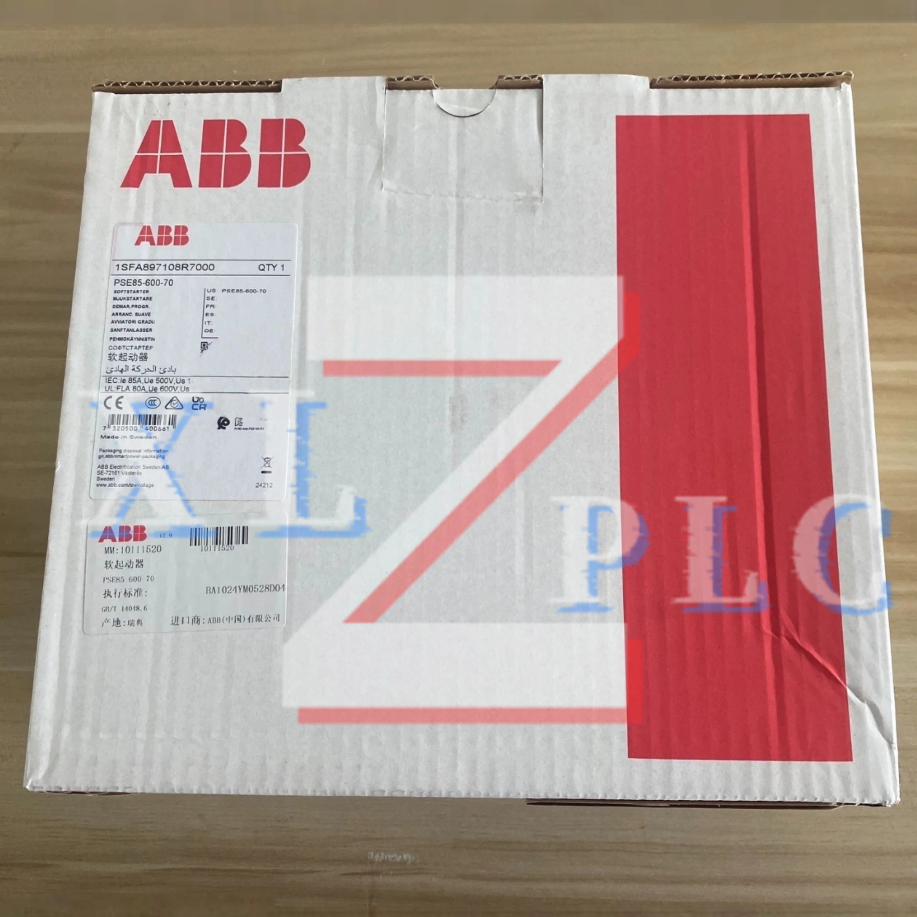 Софт стартер новый оригинальный PSE60-600-70 30 кВт PSE72-600-70 37 кВт PSE85-600-70 45 кВт PSE105-600-70 55 кВт
Софт стартер новый оригинальный PSE60-600-70 30 кВт PSE72-600-70 37 кВт PSE85-600-70 45 кВт PSE105-600-70 55 кВт