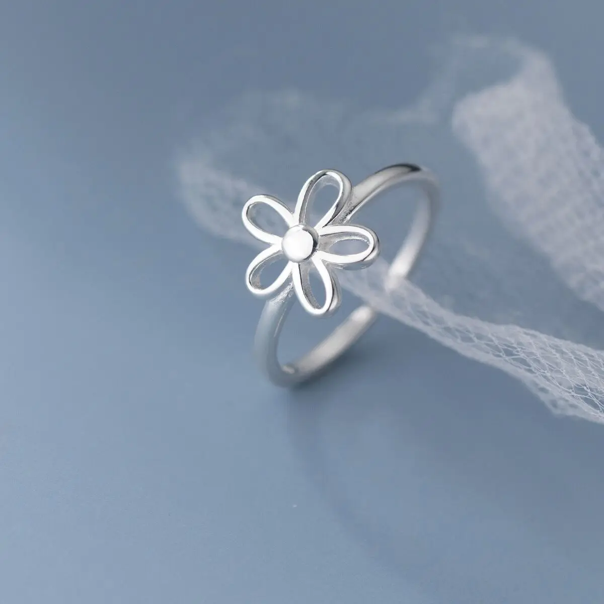 925 Sterling Silver Geometric Irregular Hollowout Flower Rings for Women Bohemian Retro Adjustable Antique Personality Ring
925 Sterling Silver Geometric Irregular Hollowout Flower Rings for Women Bohemian Retro Adjustable Antique Personality Ring