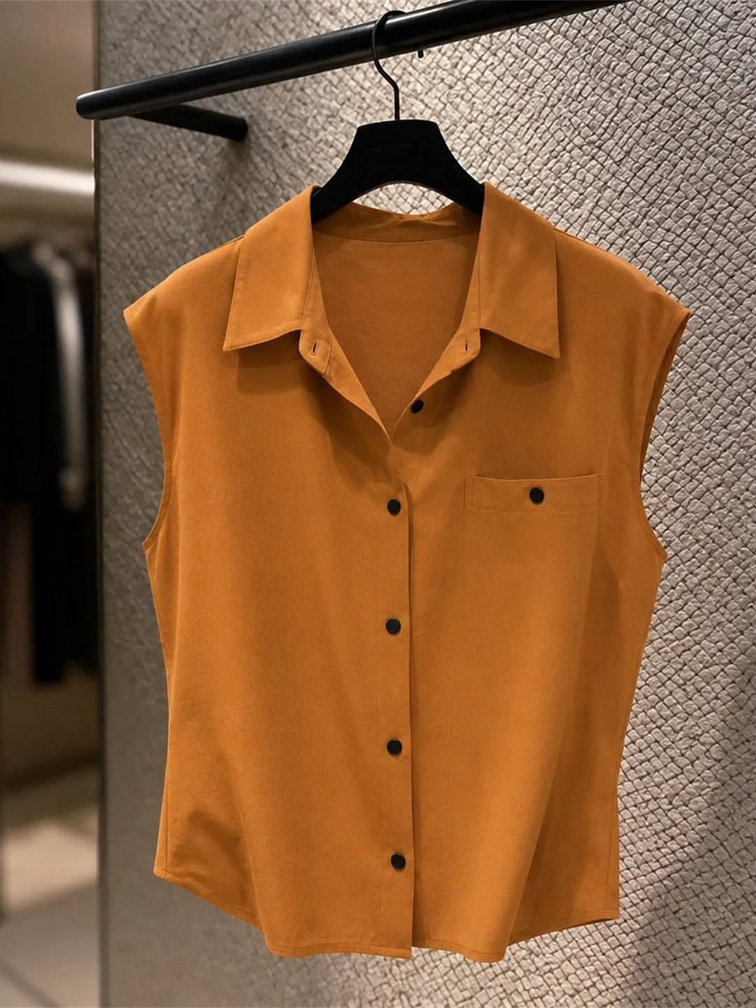 Commute Style Sleeveless Neck Shirt Single Button Versatile Slimming Top Youthful Color Summer Blouse Women
Commute Style Sleeveless Neck Shirt Single Button Versatile Slimming Top Youthful Color Summer Blouse Women